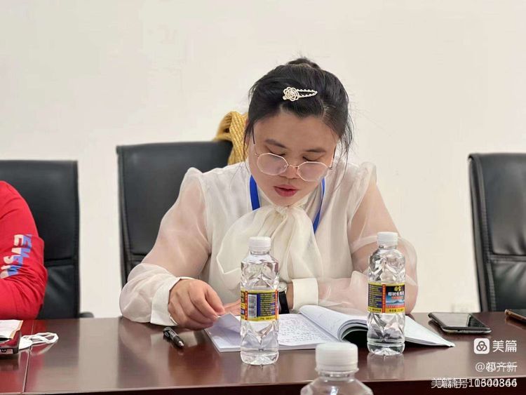 集思广益提实效 同课异构绽光彩――记欧美性爱
语文送教教研活动