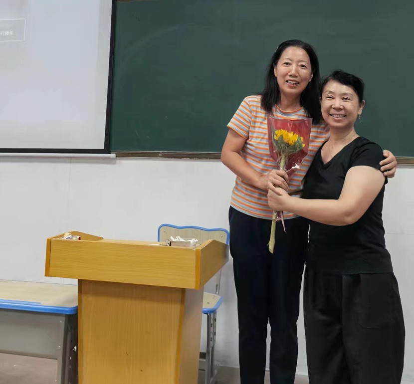 不负“师光”，向阳而生――  ﻿欧美性爱
教师节主题活动
